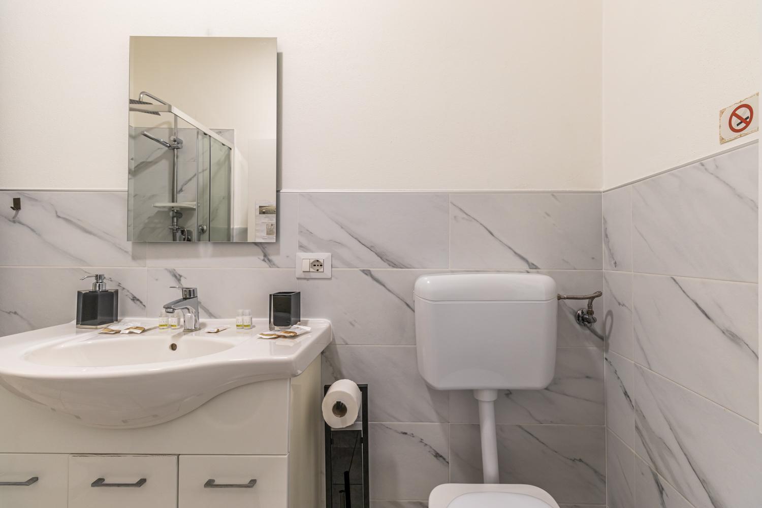 Ca 'Pico With Wifi-Few Steps From Center Apartment Mirandola Luaran gambar